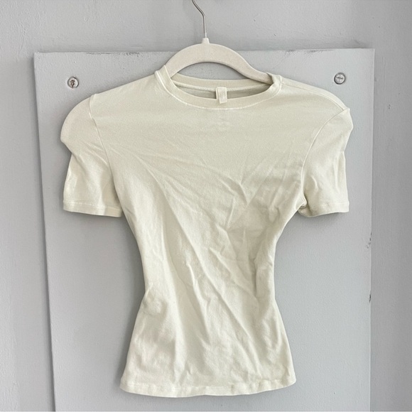 SKIMS Tops - SKIMS (B8)  BONE Cotton Jersey Fitted Crew Neck T-Shirt NWT S
